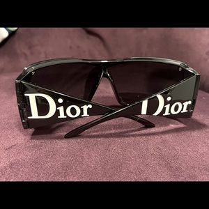 Christian Dior “overshine 2” in shiny black. Authentic Dior sunglasses.